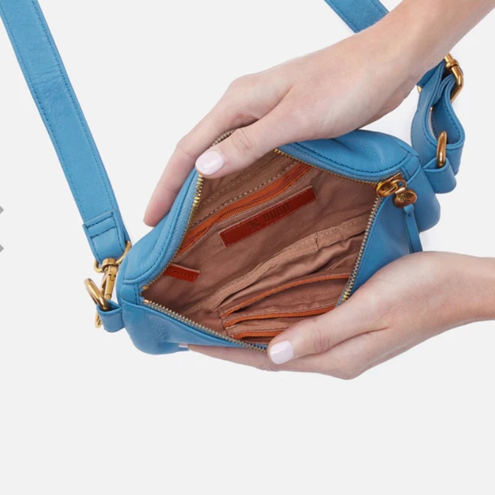 NEW HOBO Leather Adjustable Fern Belt/Crossbody Bag In Dusty Blue - Picture 5 of 13